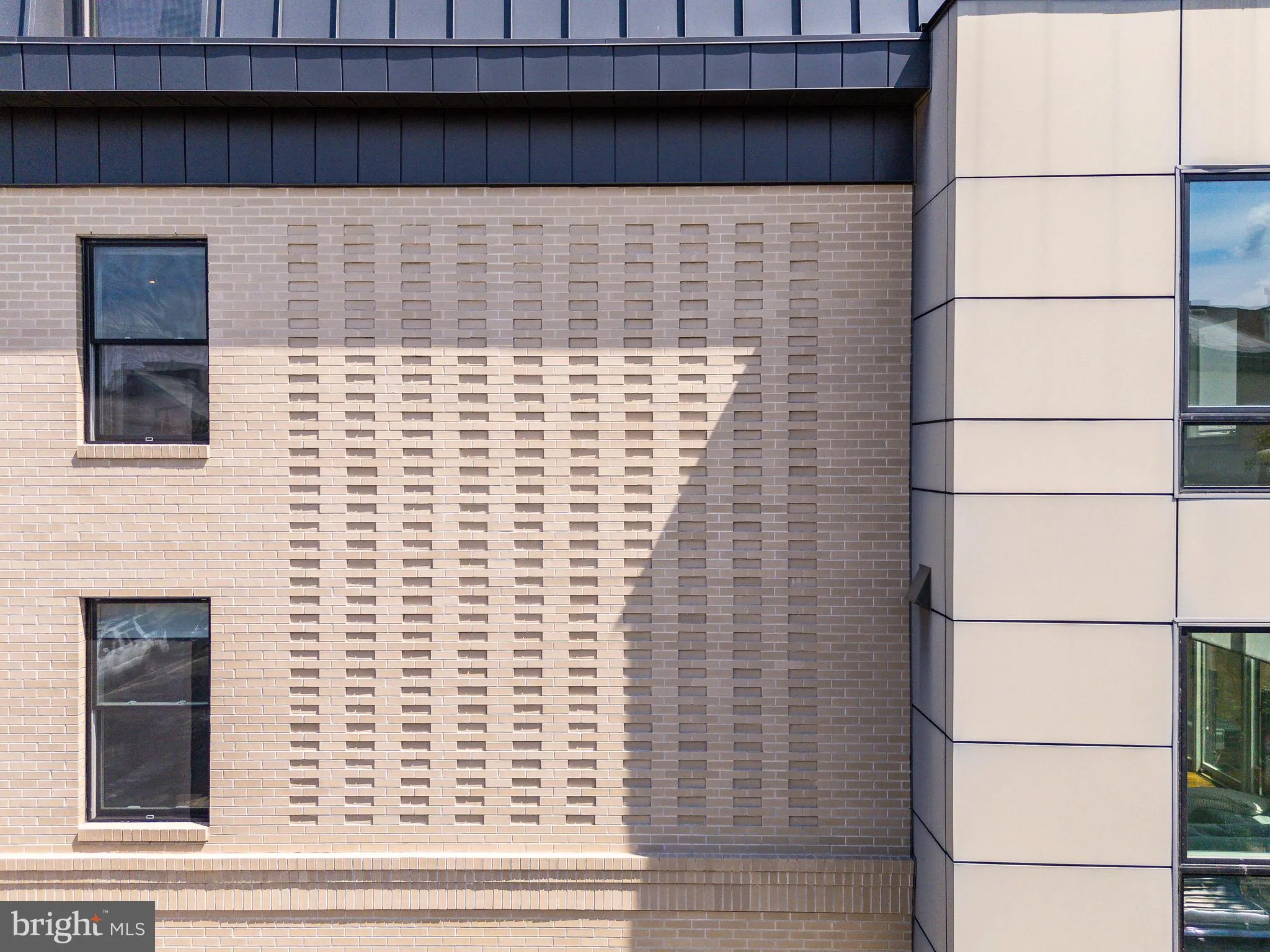 Philadelphia, Pennsylvania 19146, United States, 4 Bedrooms Bedrooms, ,4 BathroomsBathrooms,Residential,Coming Soon,179817