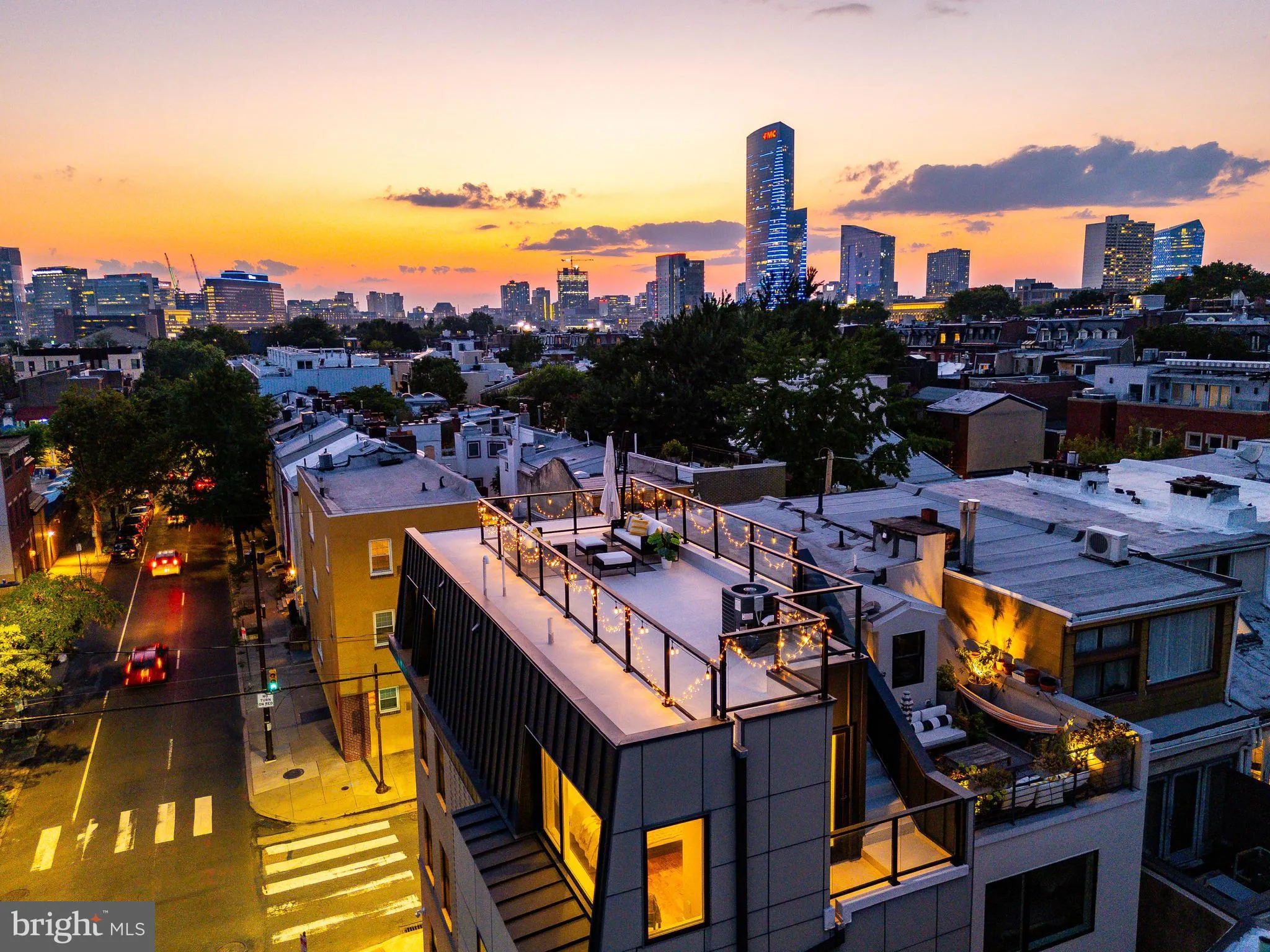 Philadelphia, Pennsylvania 19146, United States, 4 Bedrooms Bedrooms, ,4 BathroomsBathrooms,Residential,Coming Soon,179817