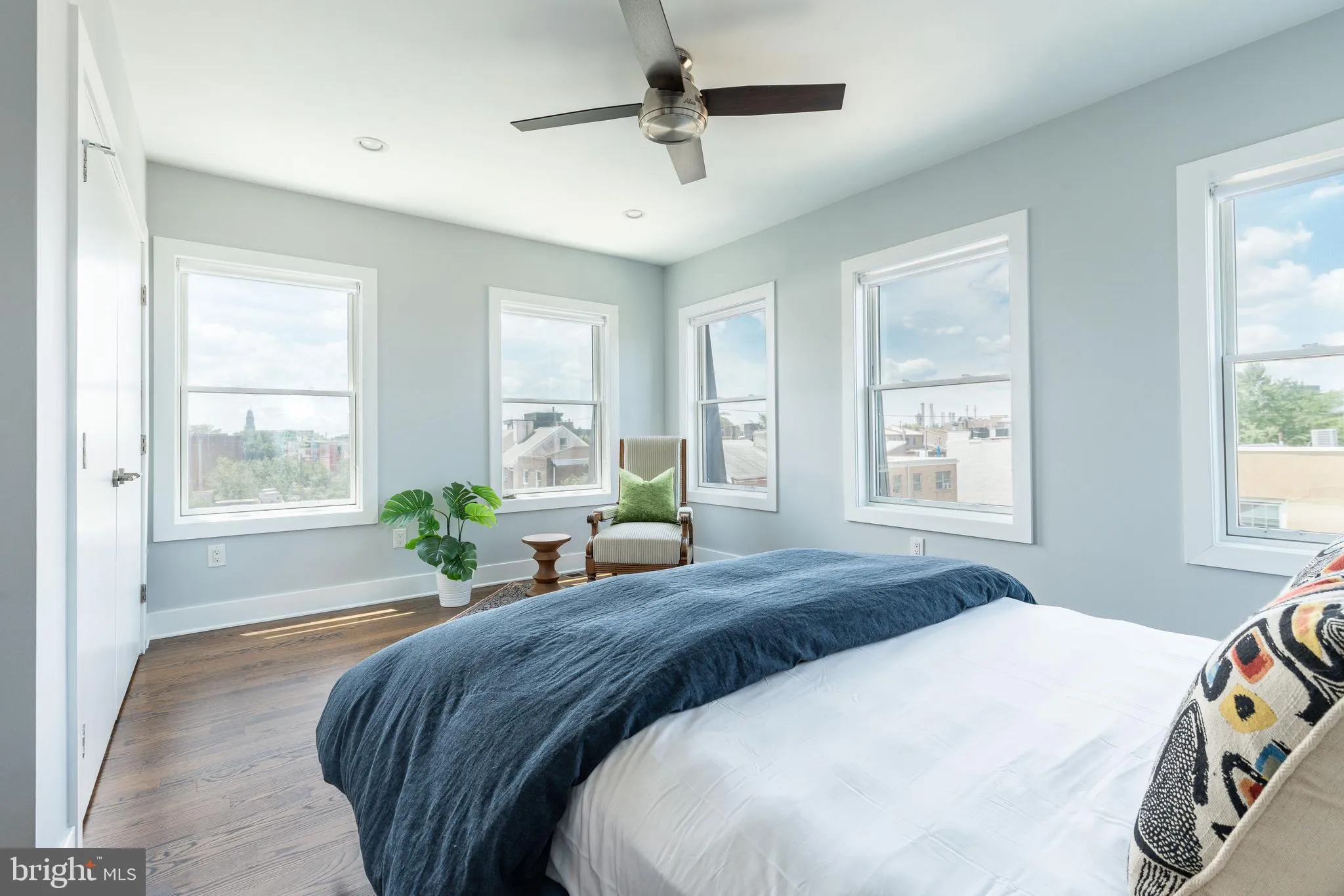 Philadelphia, Pennsylvania 19146, United States, 4 Bedrooms Bedrooms, ,4 BathroomsBathrooms,Residential,Coming Soon,179817