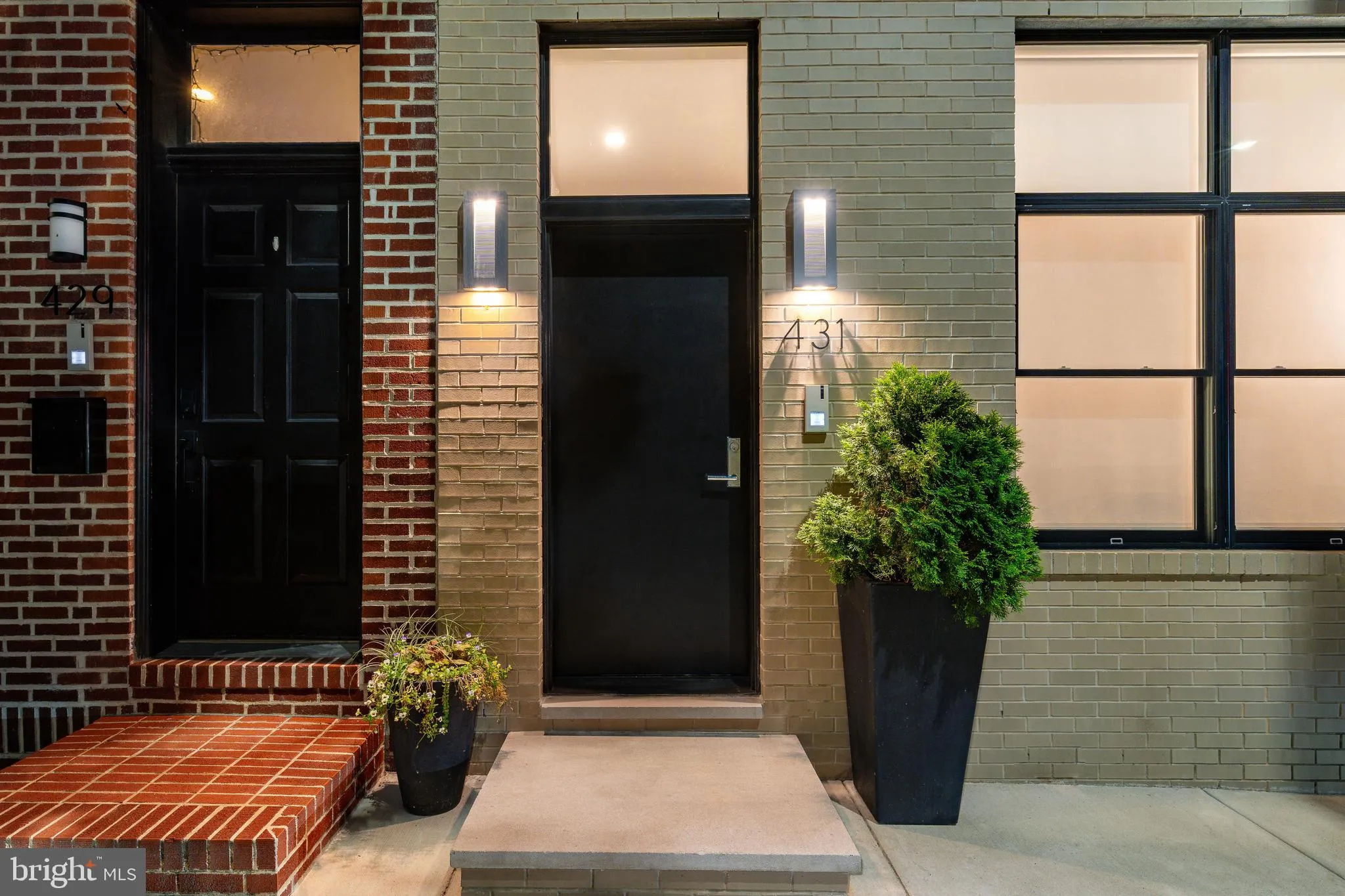 Philadelphia, Pennsylvania 19146, United States, 4 Bedrooms Bedrooms, ,4 BathroomsBathrooms,Residential,Coming Soon,179817