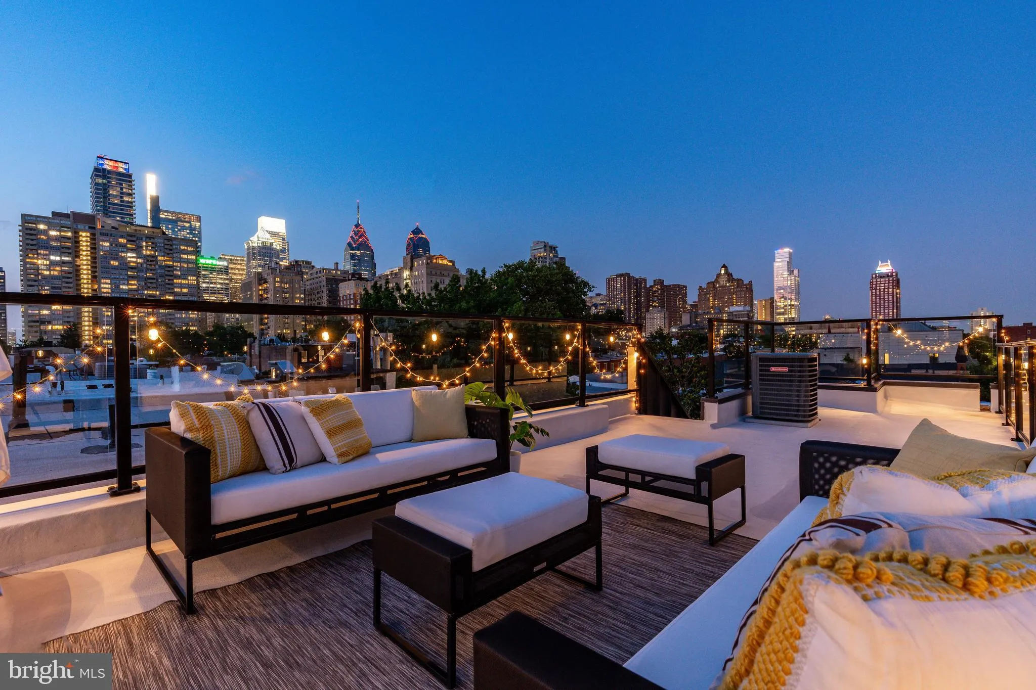 Philadelphia, Pennsylvania 19146, United States, 4 Bedrooms Bedrooms, ,4 BathroomsBathrooms,Residential,Coming Soon,179817