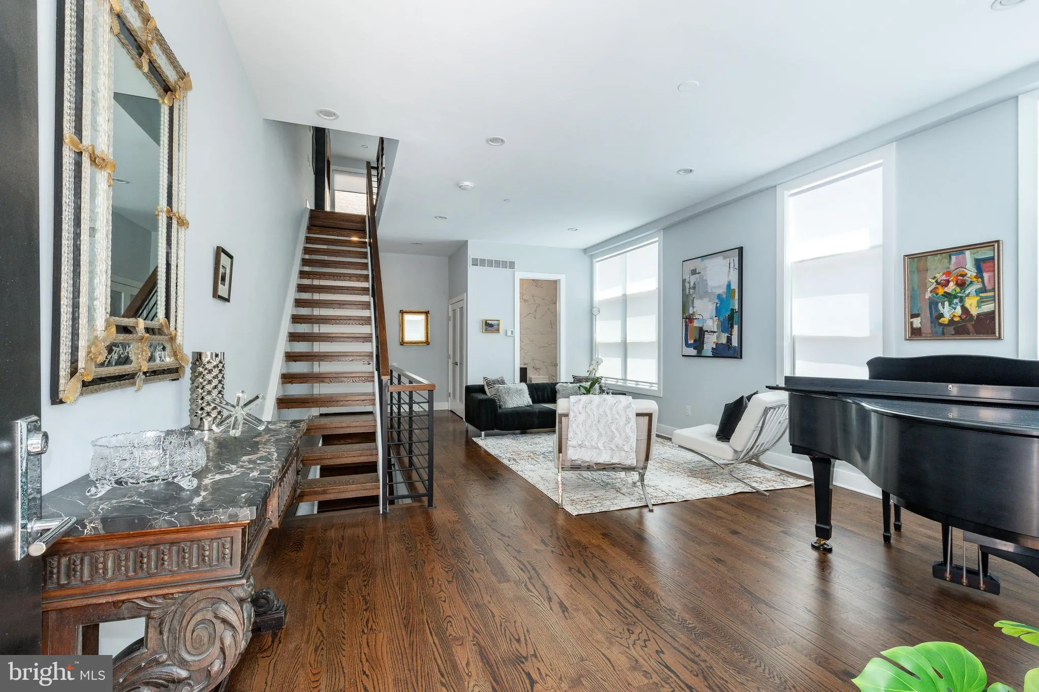 Philadelphia, Pennsylvania 19146, United States, 4 Bedrooms Bedrooms, ,4 BathroomsBathrooms,Residential,Coming Soon,179817