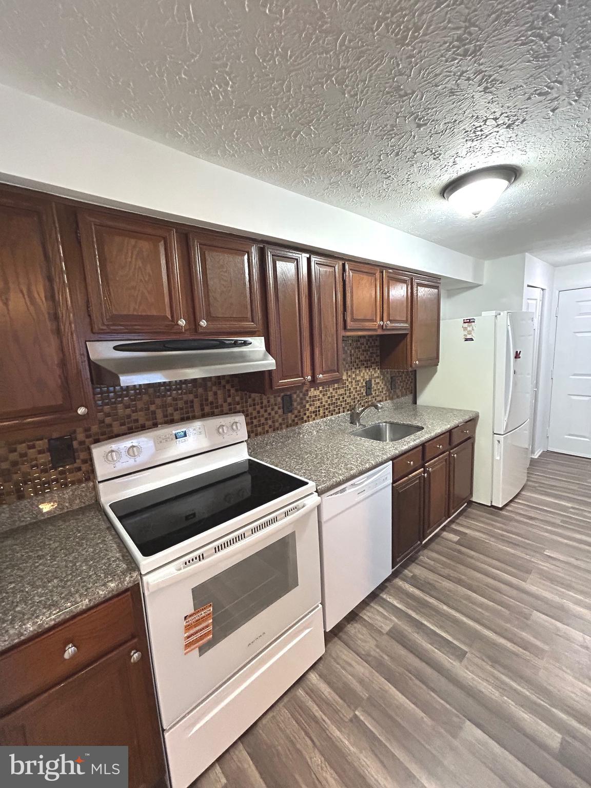 GUNNERS VIEW - Residential