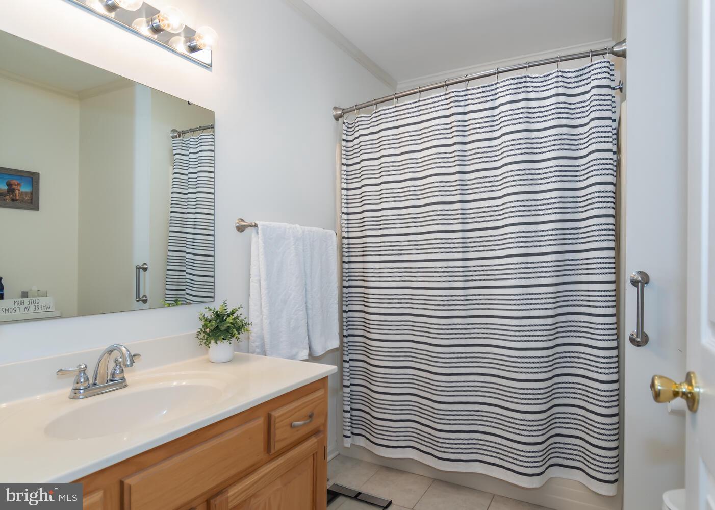 ROYAL OAK - Residential