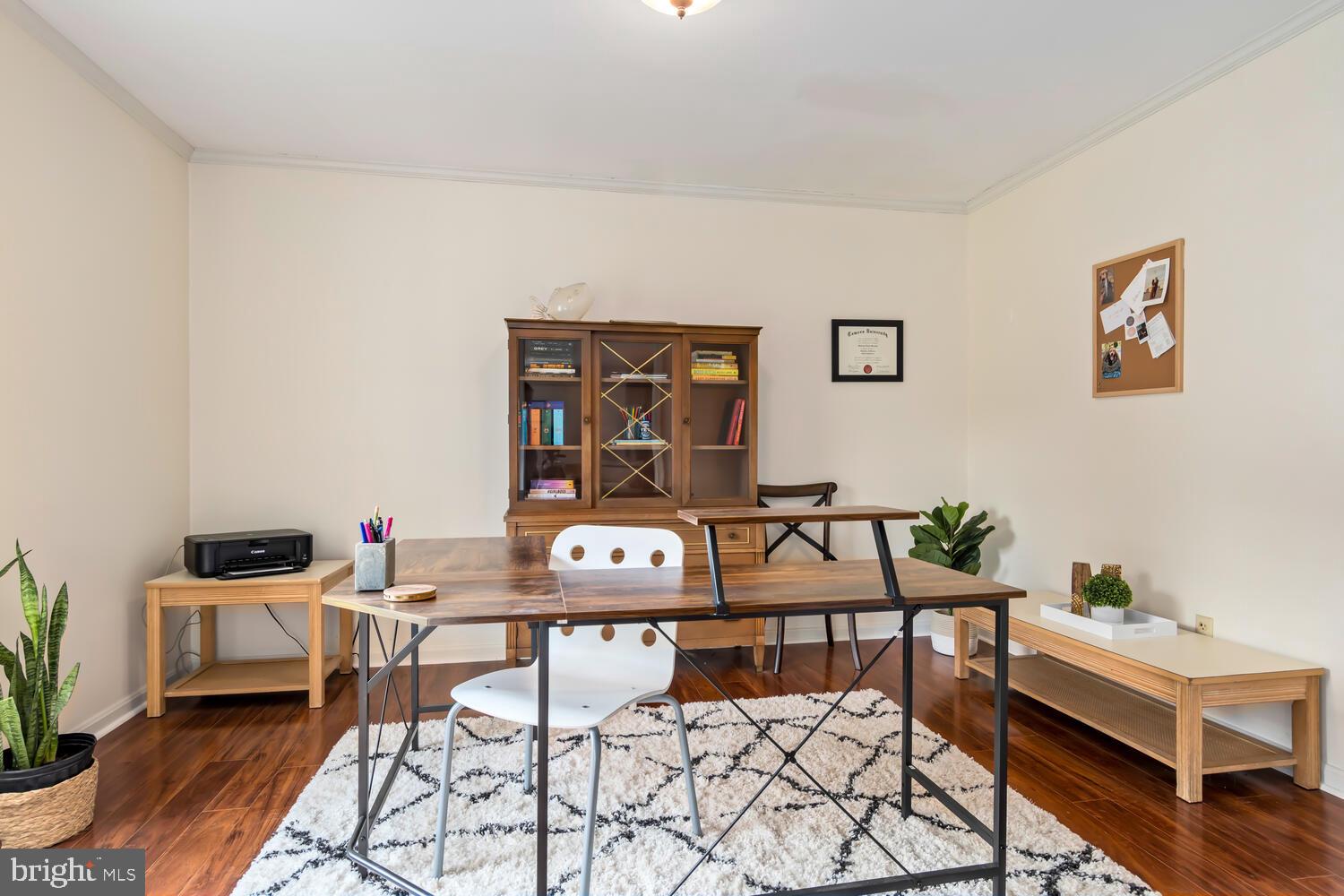 ROYAL OAK - Residential