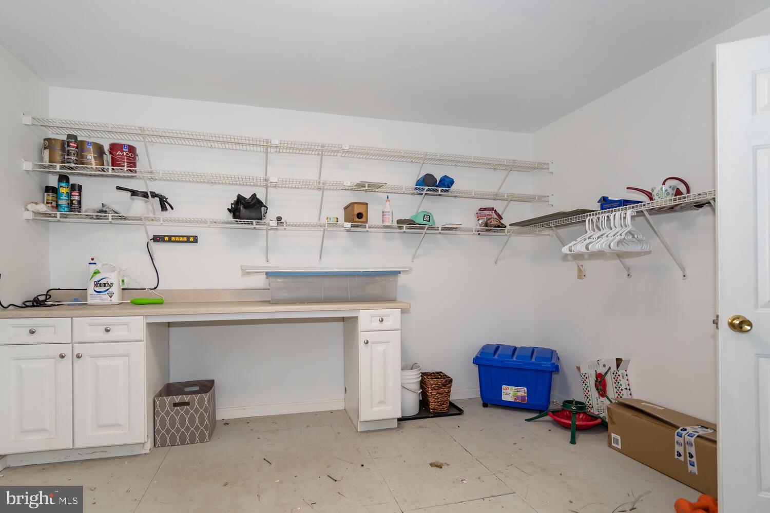 ROYAL OAK - Residential