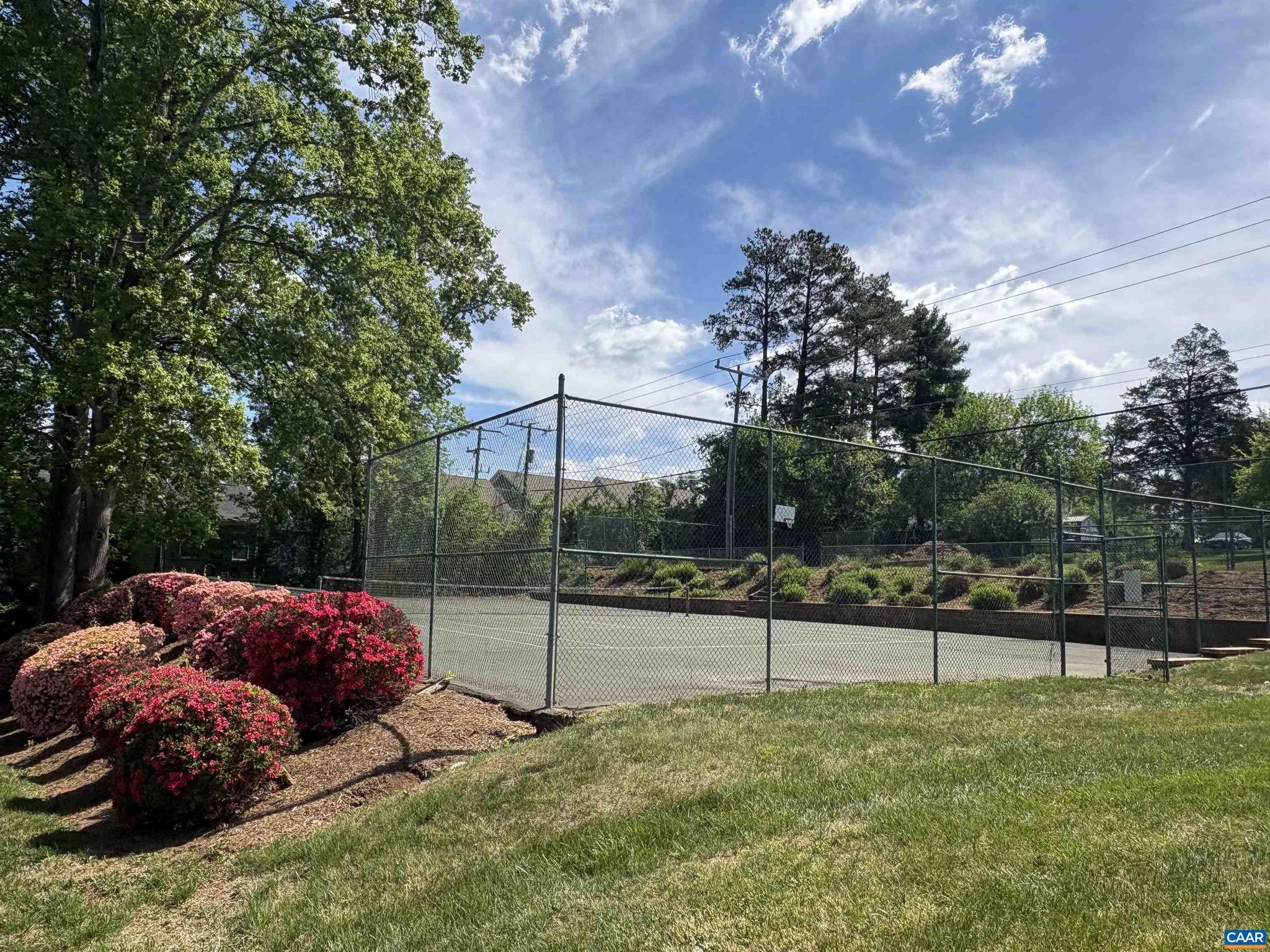 STONEHENGE - Residential