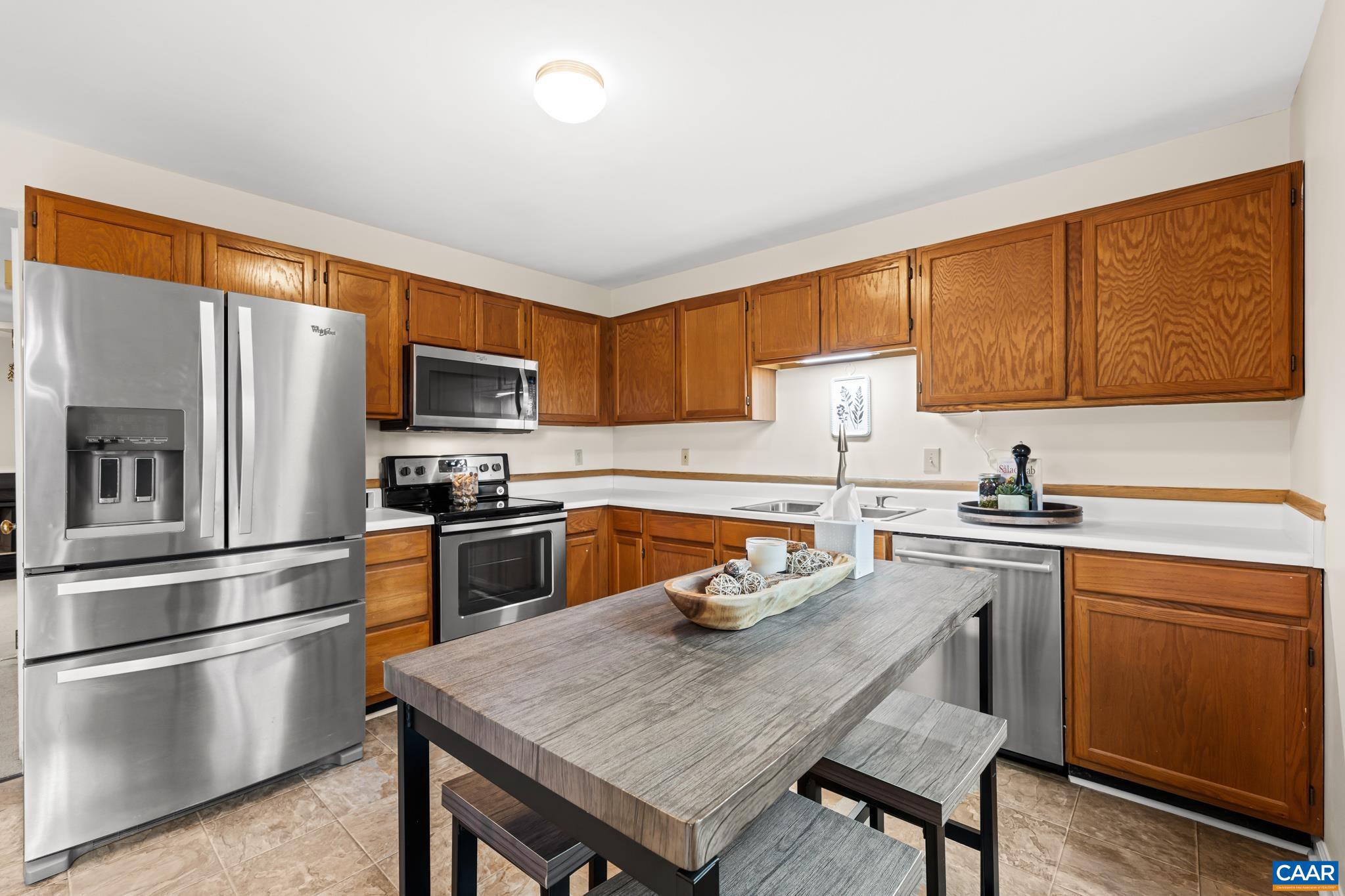 STONEHENGE - Residential