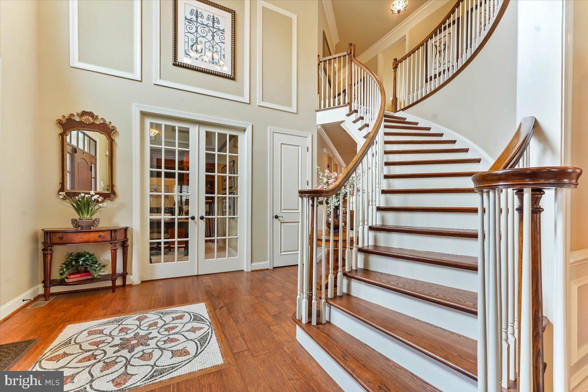 EST AT MILL CREEK - Residential