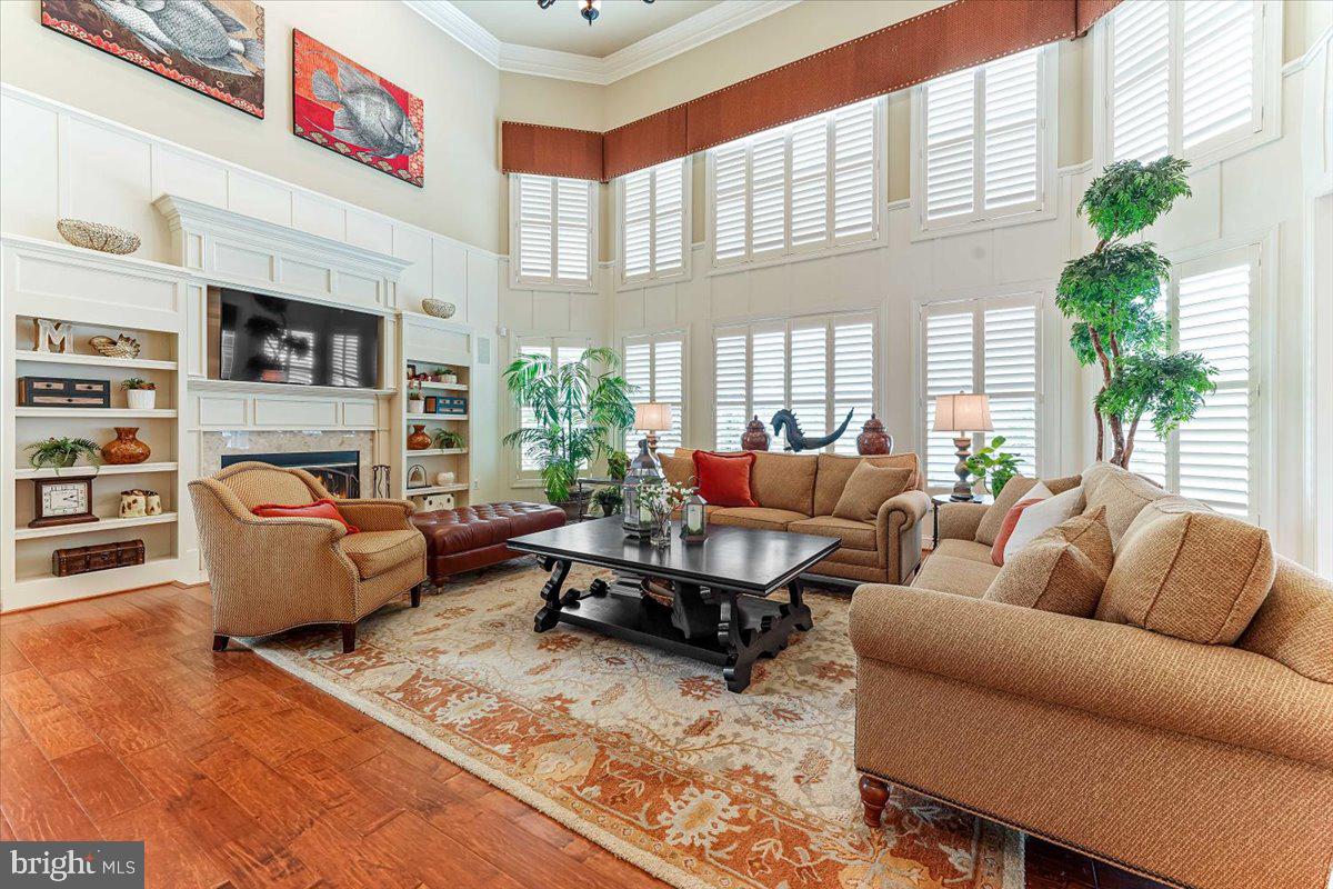 EST AT MILL CREEK - Residential