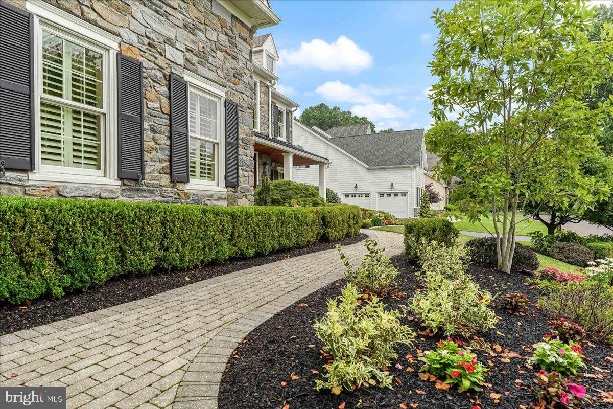 EST AT MILL CREEK - Residential