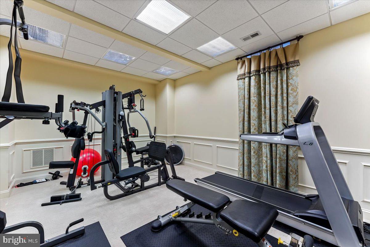 EST AT MILL CREEK - Residential