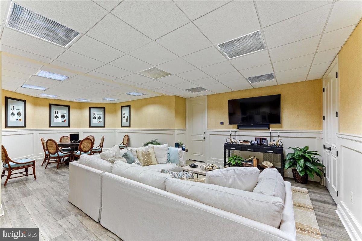 EST AT MILL CREEK - Residential