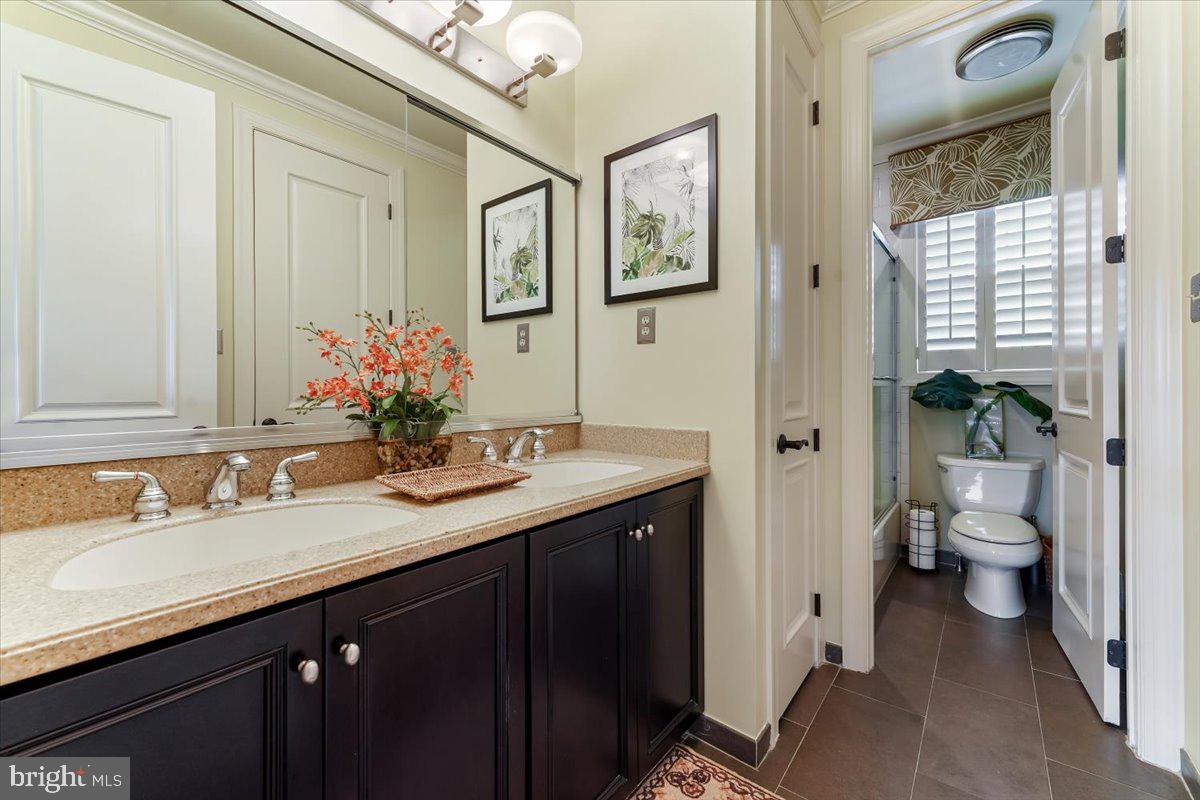 EST AT MILL CREEK - Residential