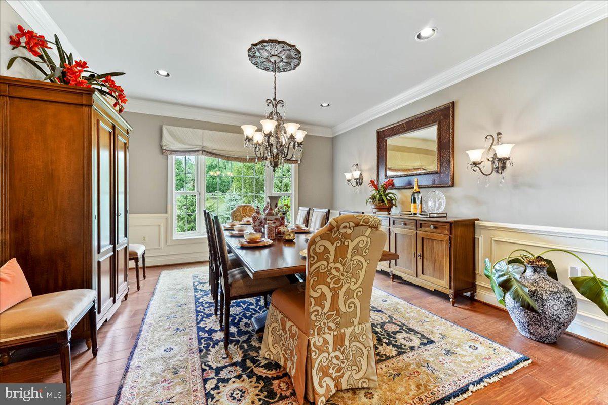 EST AT MILL CREEK - Residential