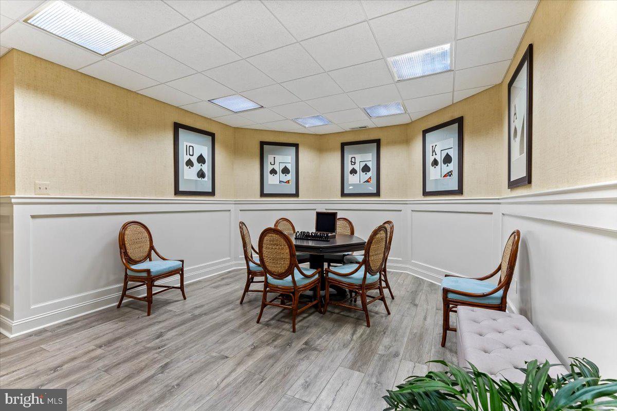 EST AT MILL CREEK - Residential