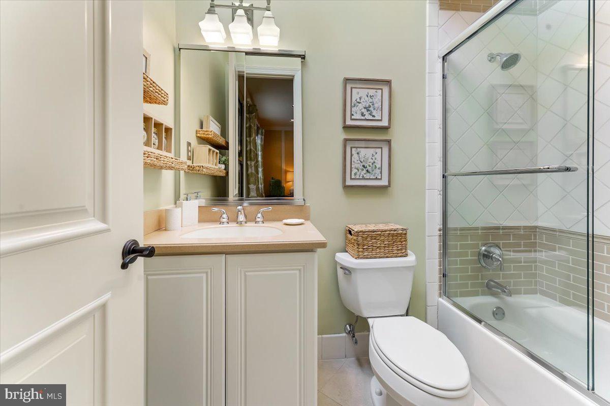 EST AT MILL CREEK - Residential