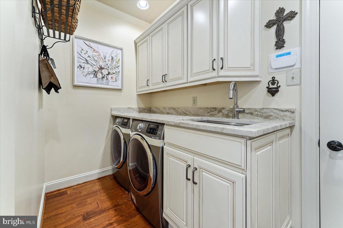 EST AT MILL CREEK - Residential