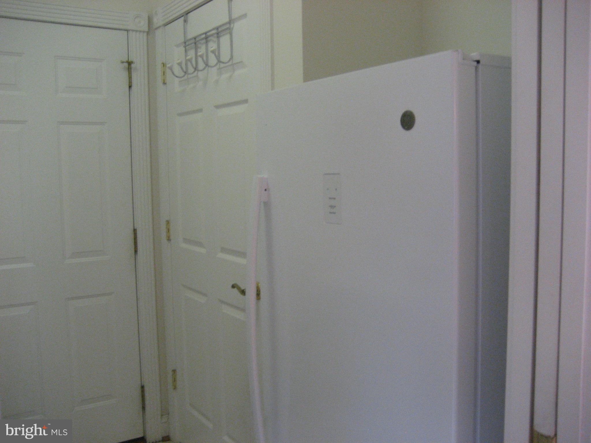 CARRIAGE HOUSE CHASE - Residential Lease