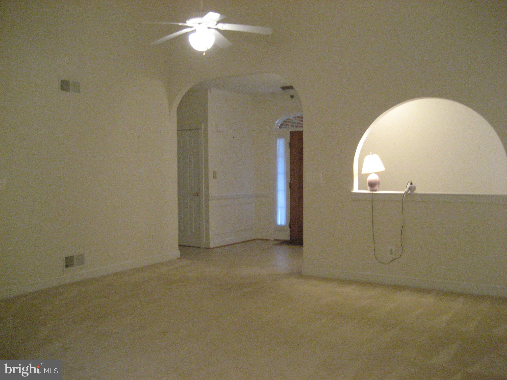 CARRIAGE HOUSE CHASE - Residential Lease