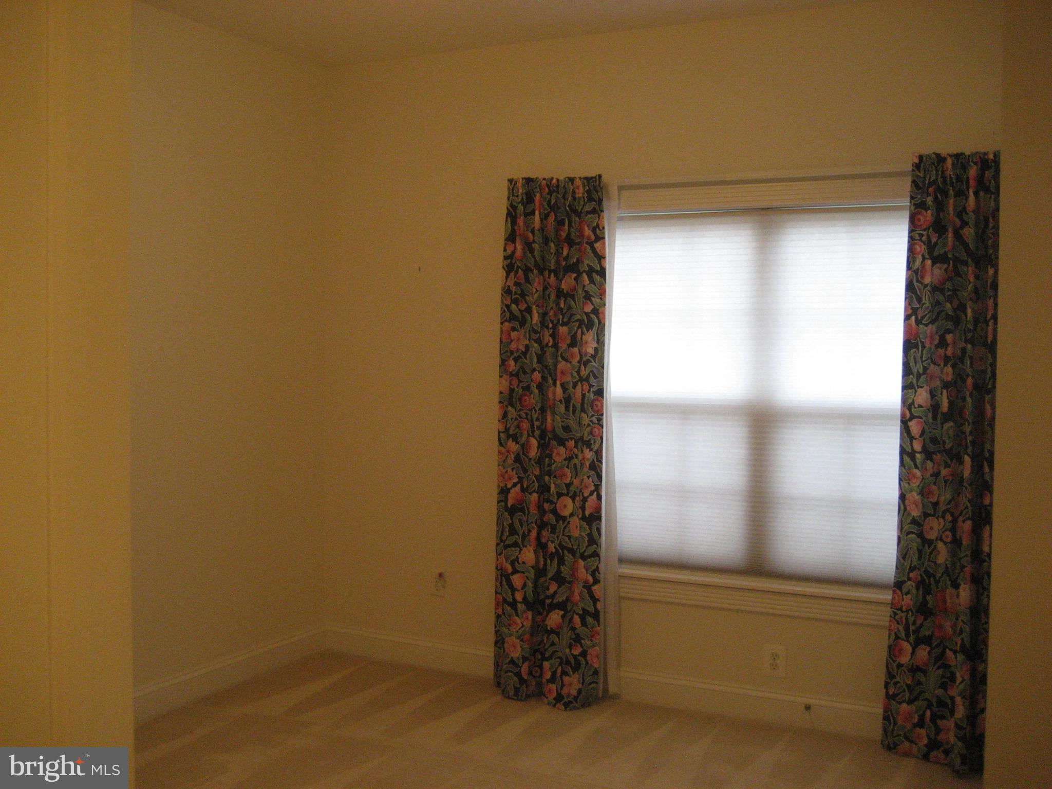 CARRIAGE HOUSE CHASE - Residential Lease