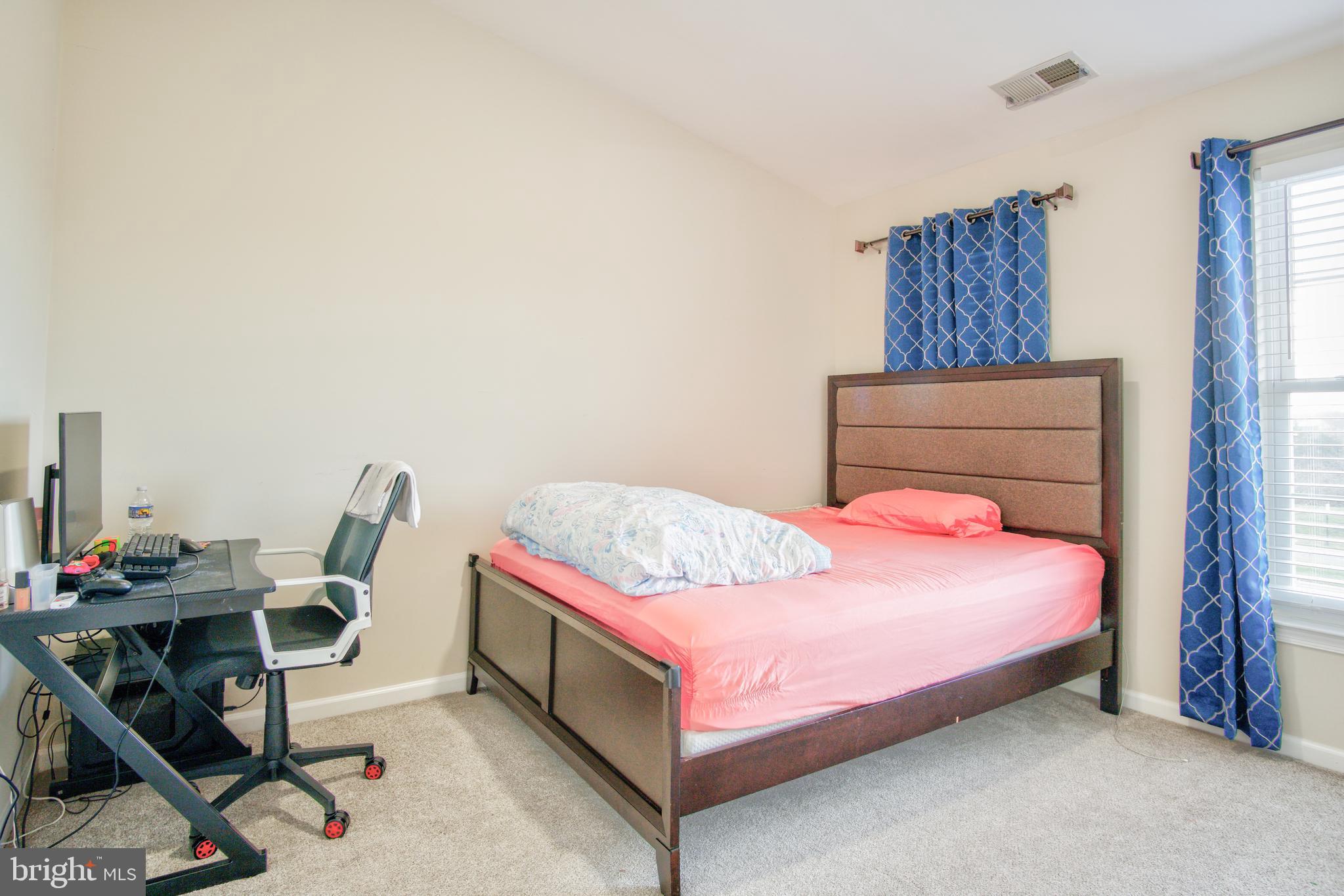 SOUTH RIDING - Residential Lease