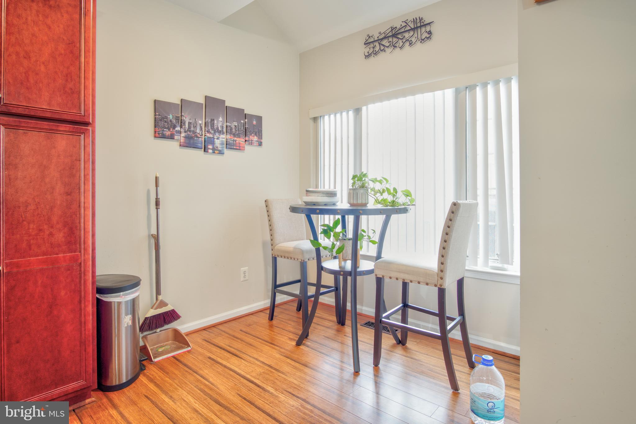 SOUTH RIDING - Residential Lease