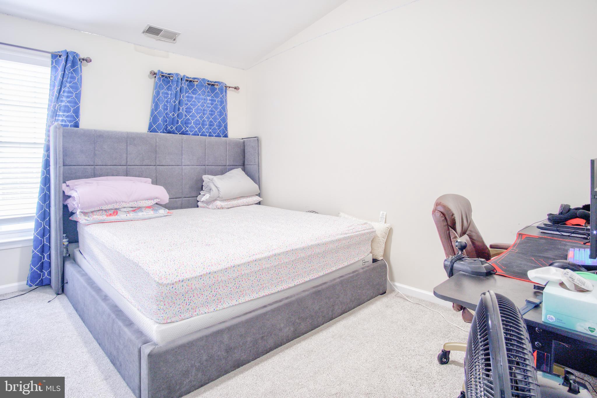 SOUTH RIDING - Residential Lease