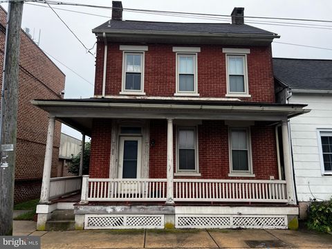 Photo of 20 S Charlotte Street, Manheim, PA 17545 (MLS # PALA2059944)