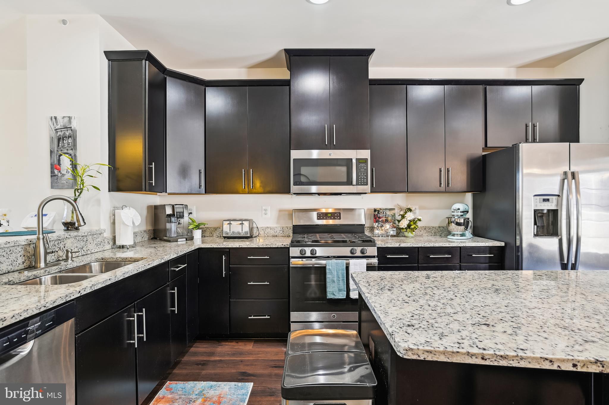 WESTSIDE - Residential