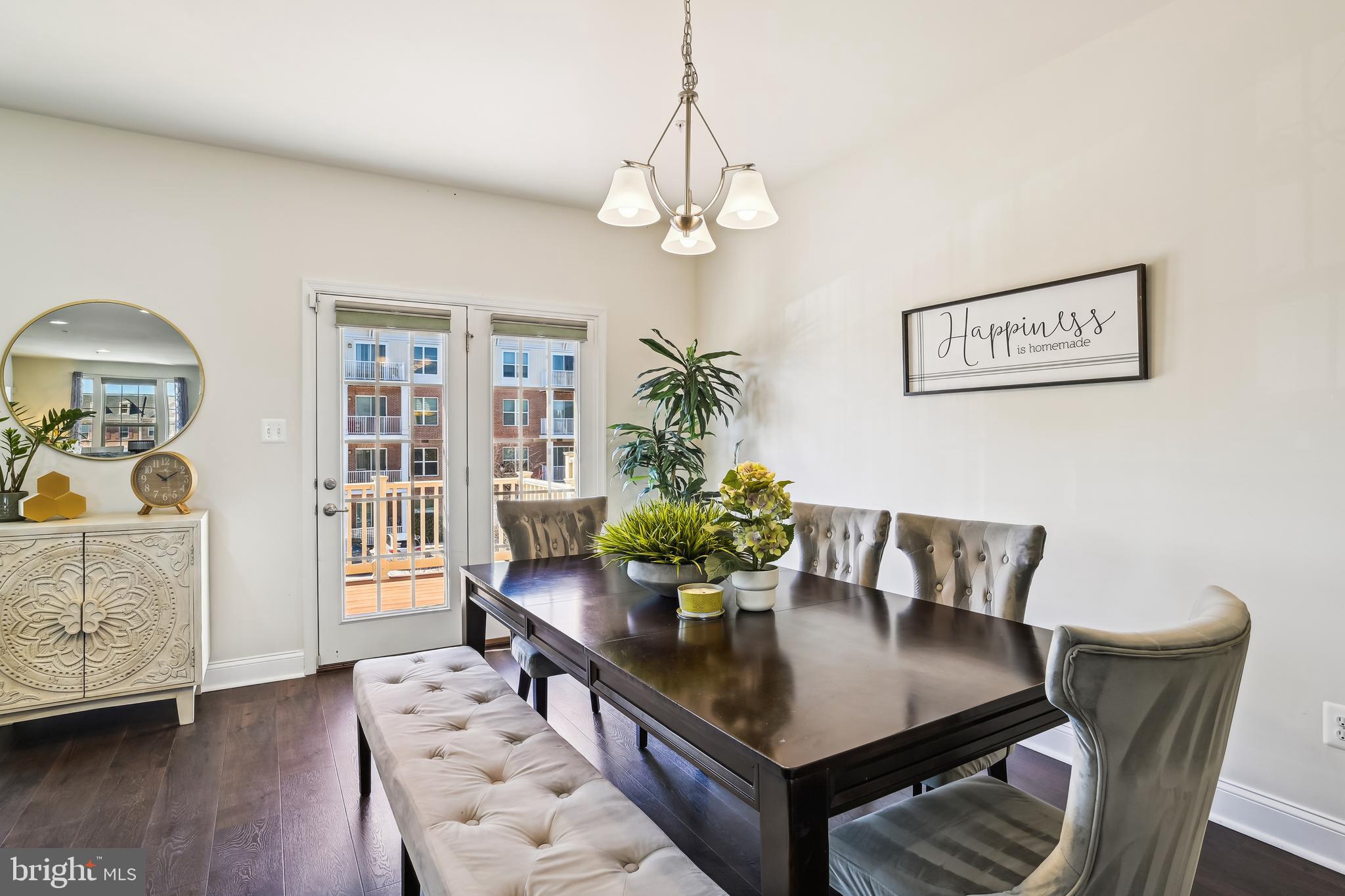 WESTSIDE - Residential