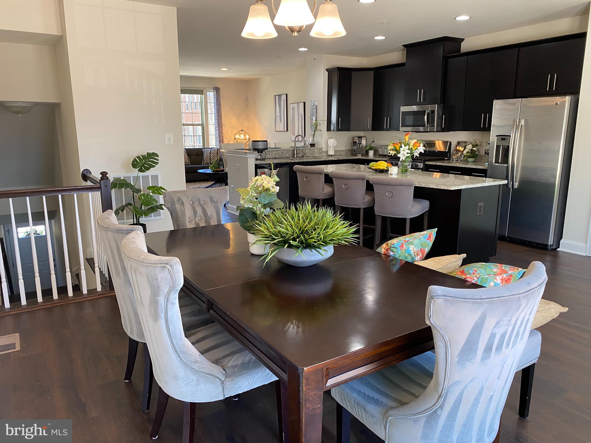 WESTSIDE - Residential