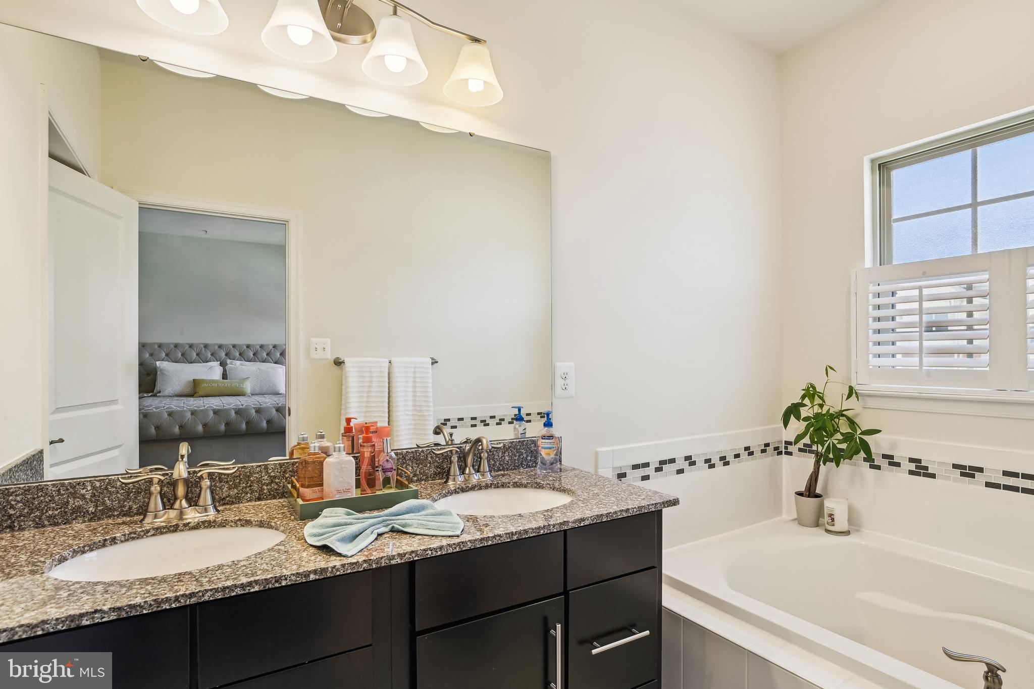 WESTSIDE - Residential