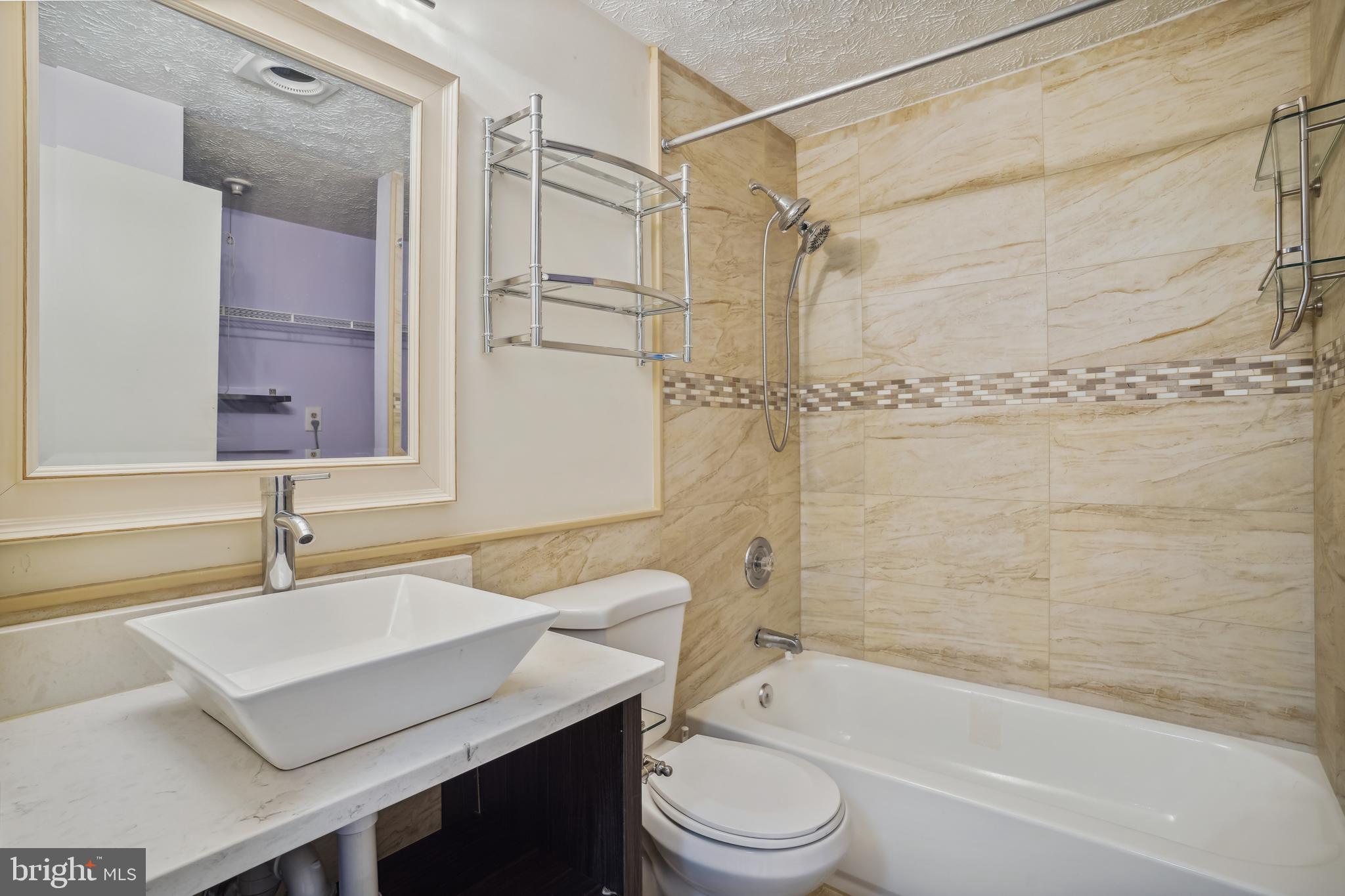 NEWINGTON HEIGHTS - Residential Lease