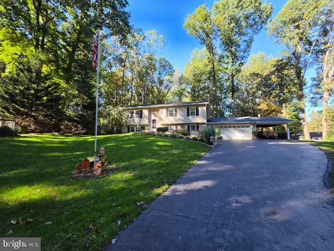 8804 Doug Drive, Nokesville, VA MLS: VAPW2129676