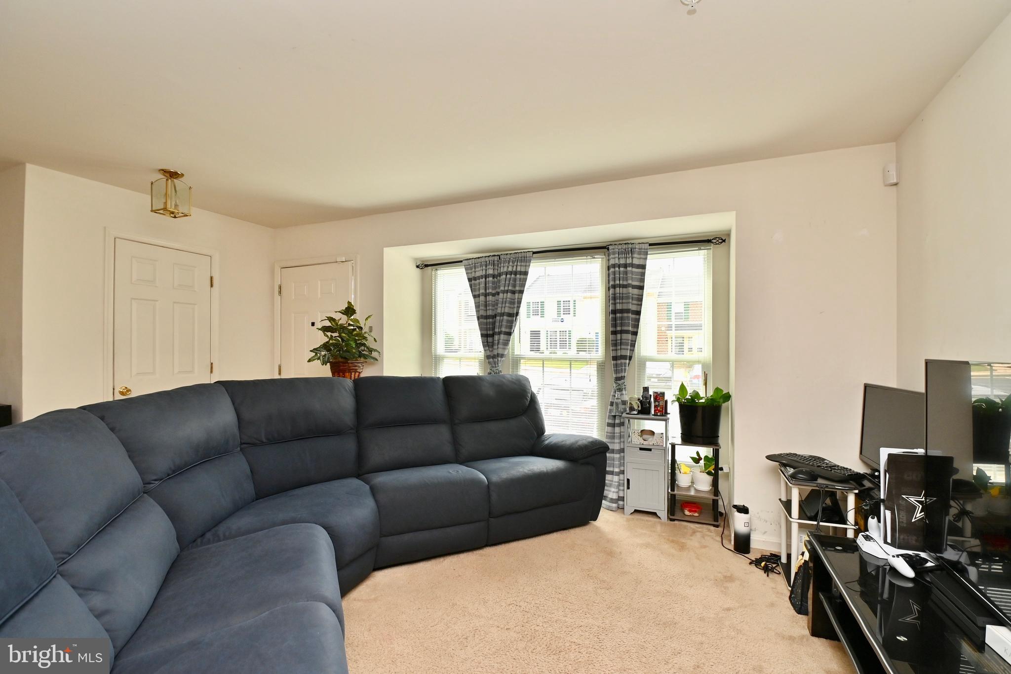 REGENCY MEADOWS - Residential