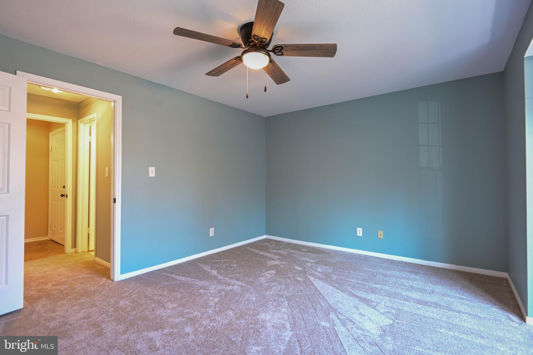 ENGLISH COUNTRY MANOR - Residential