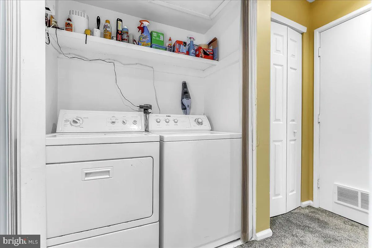 Newtown Square, Pennsylvania 19073, United States, 1 Bedroom Bedrooms, ,1 BathroomBathrooms,Residential,Contingent,127122