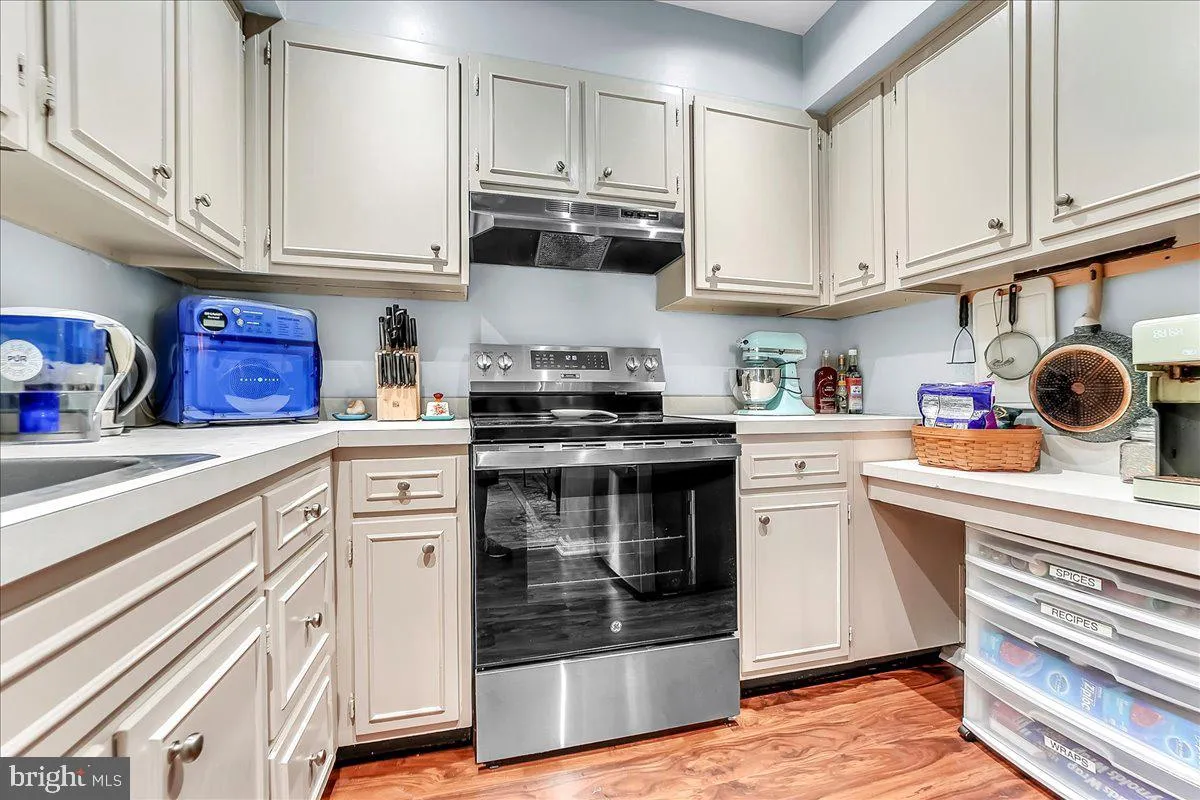 Newtown Square, Pennsylvania 19073, United States, 1 Bedroom Bedrooms, ,1 BathroomBathrooms,Residential,Contingent,127122