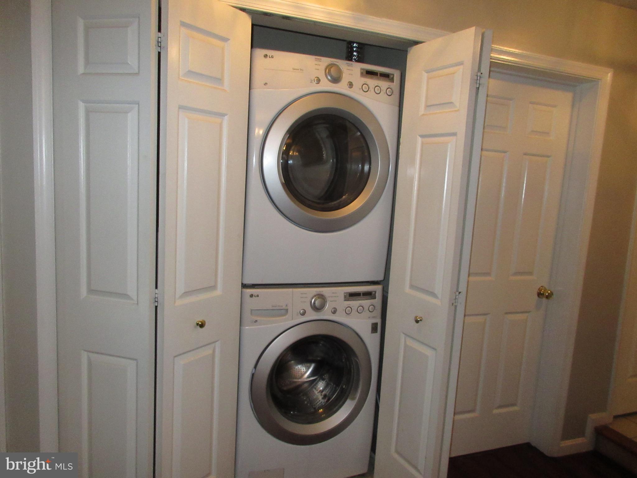 REYNOLDS PROSPECT - Residential Lease