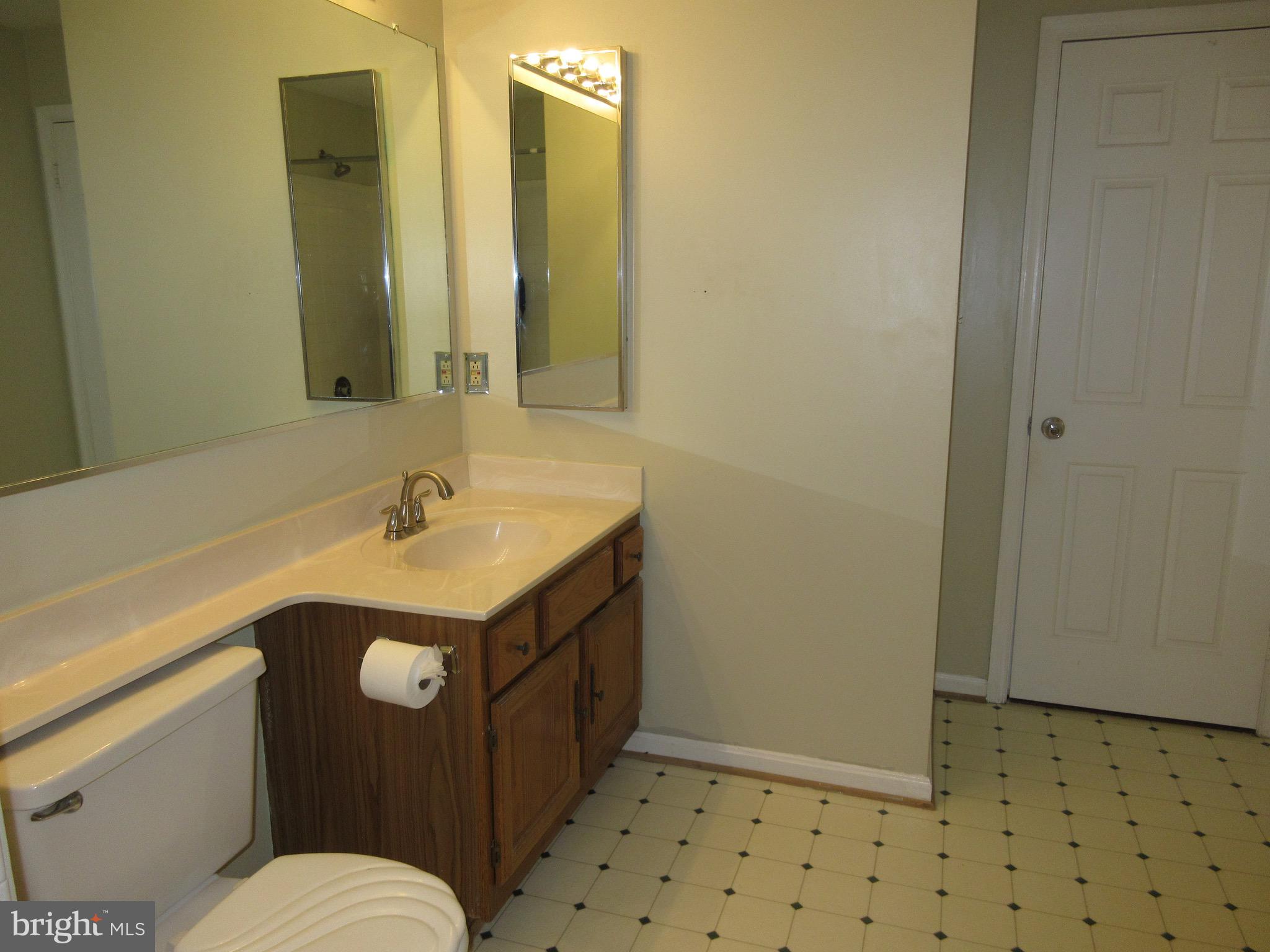 REYNOLDS PROSPECT - Residential Lease