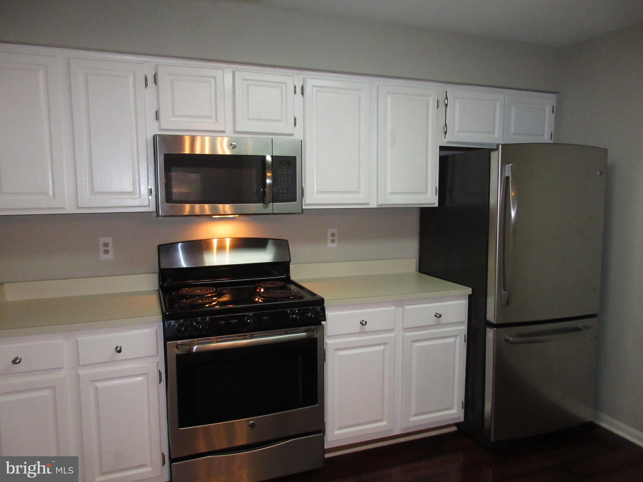 REYNOLDS PROSPECT - Residential Lease