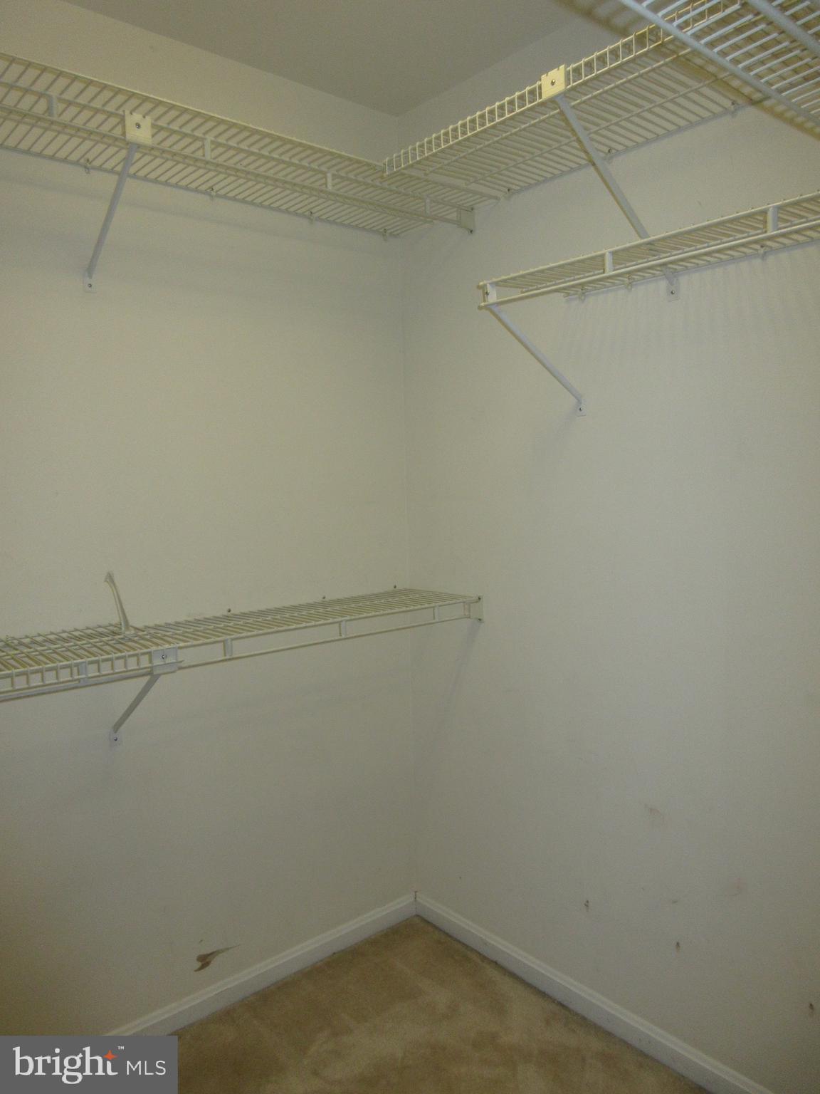 REYNOLDS PROSPECT - Residential Lease