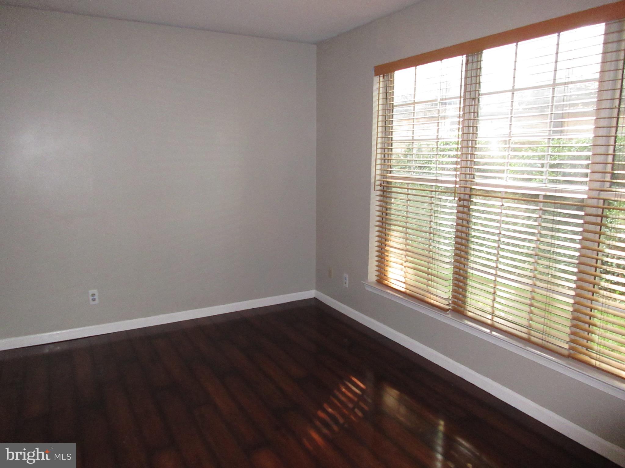 REYNOLDS PROSPECT - Residential Lease