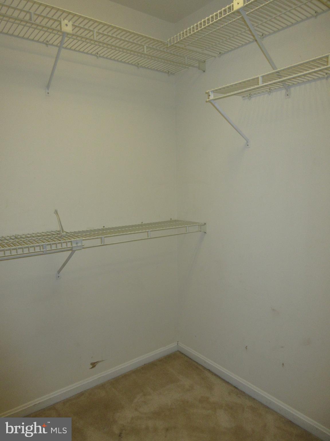 REYNOLDS PROSPECT - Residential Lease