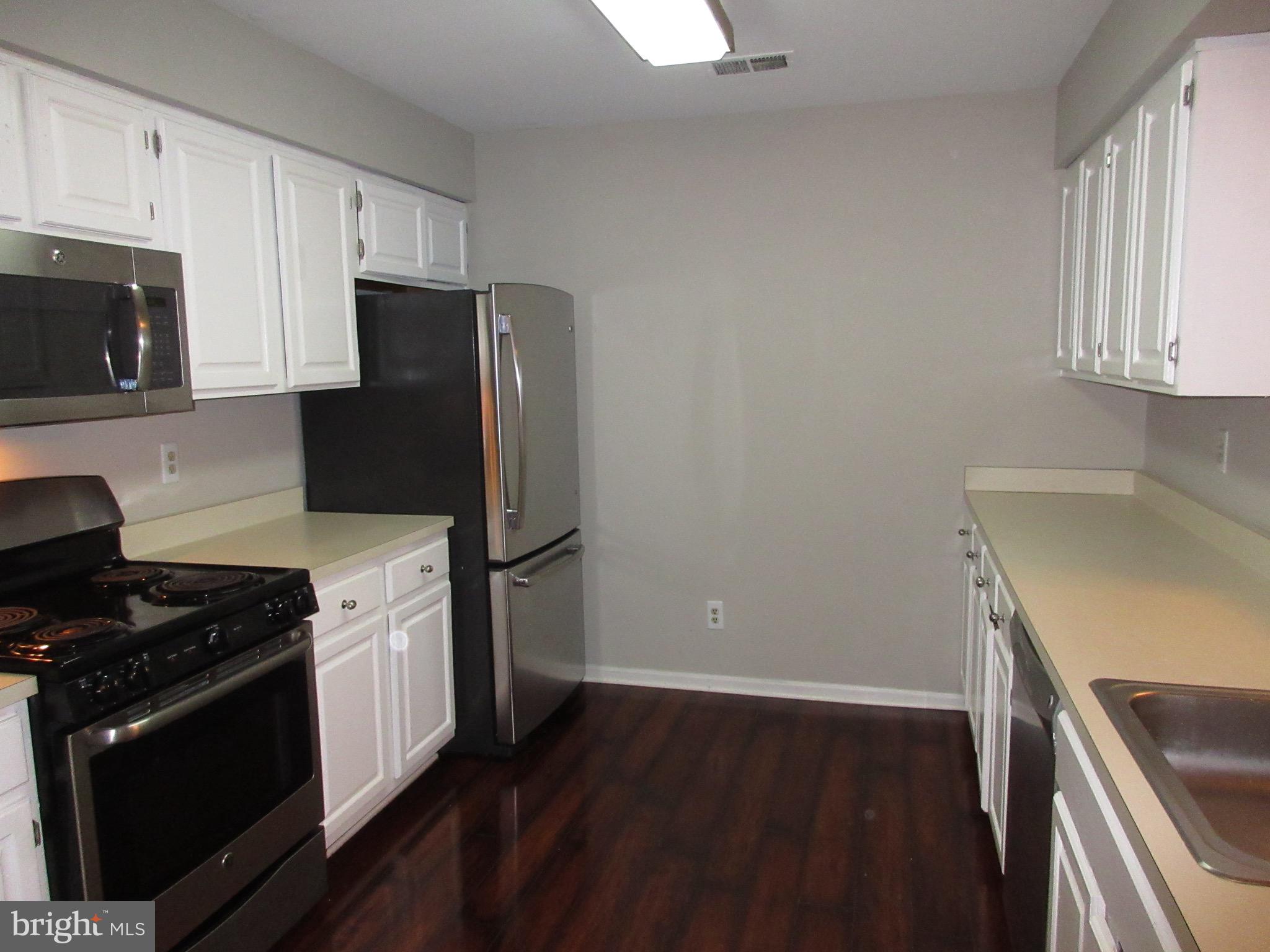 REYNOLDS PROSPECT - Residential Lease