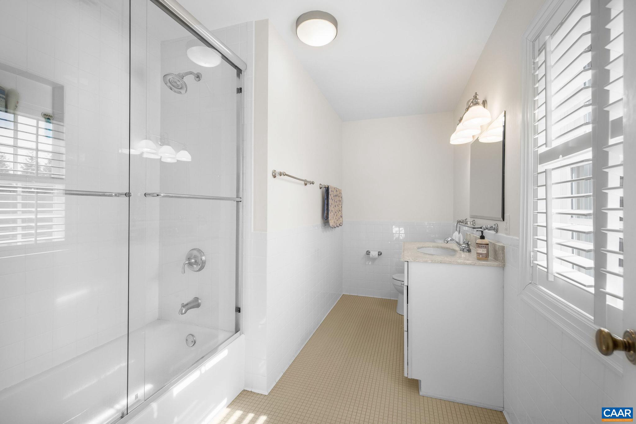 NORTHFIELDS - Residential