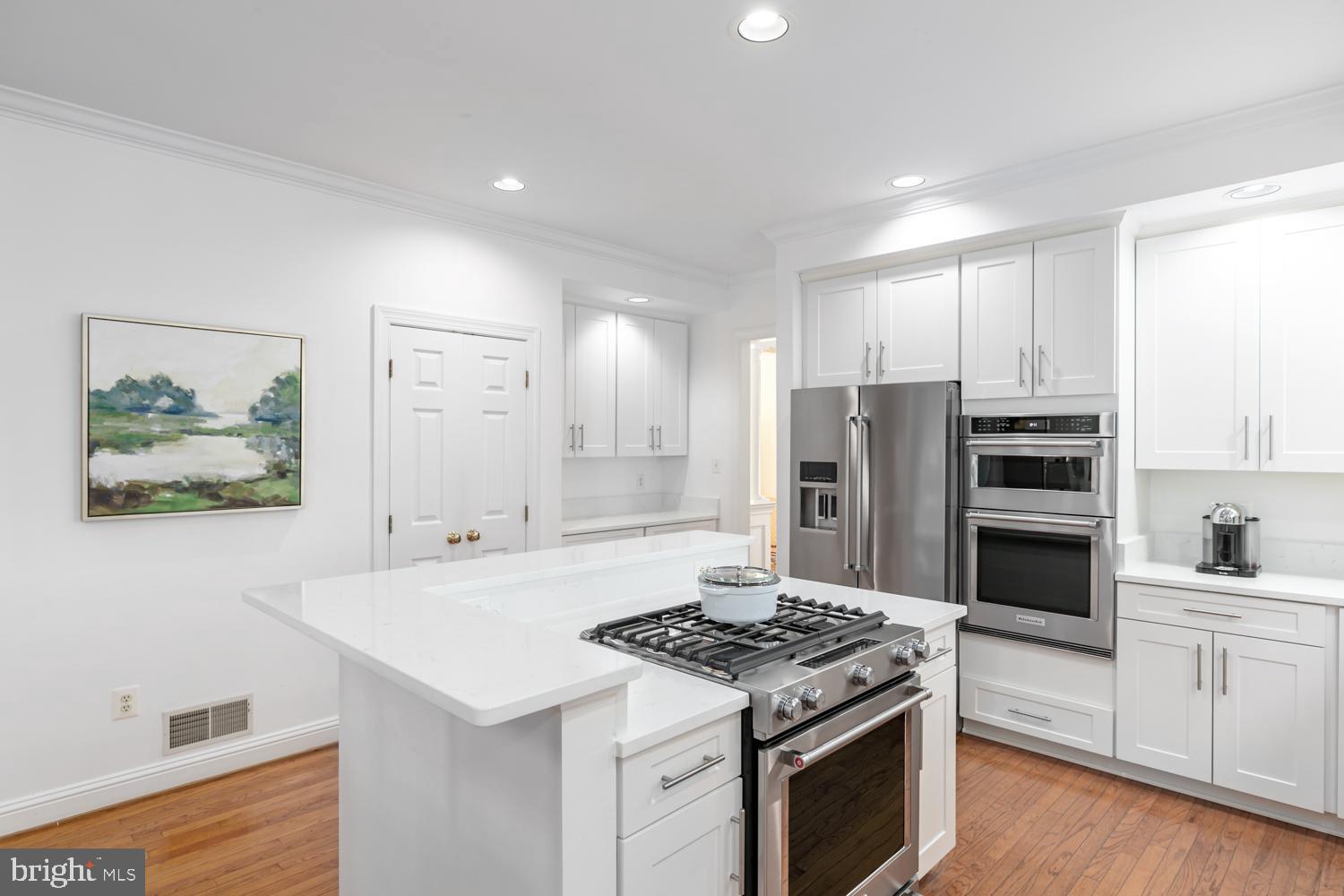 CASCADES ESTATES - Residential