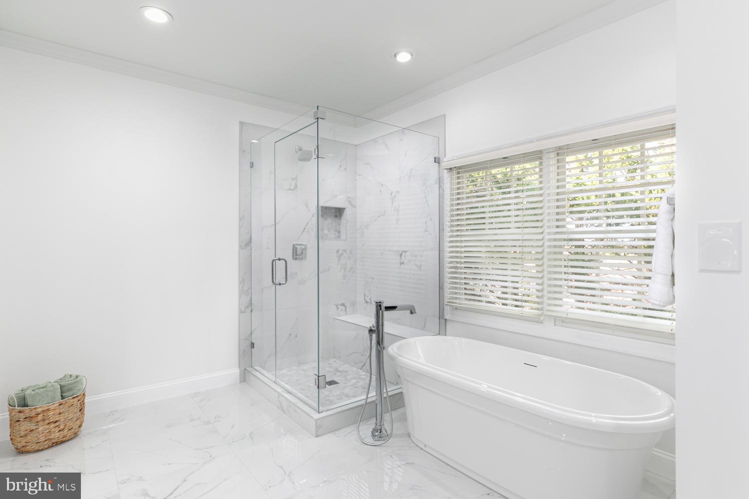 CASCADES ESTATES - Residential