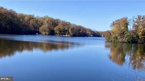 STRATFORD HARBOUR - Land